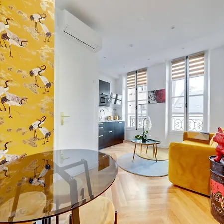 Apartment 208 Guerlain - Superb In *